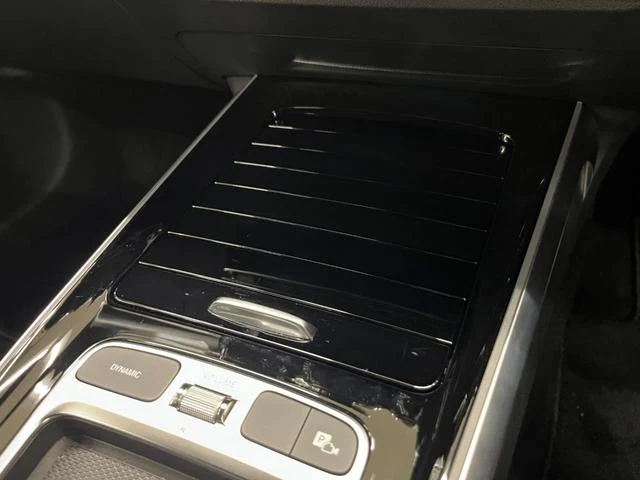 MERCEDES BENZ EQB 30