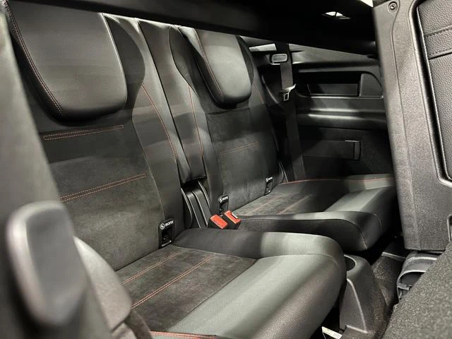MERCEDES BENZ EQB 6