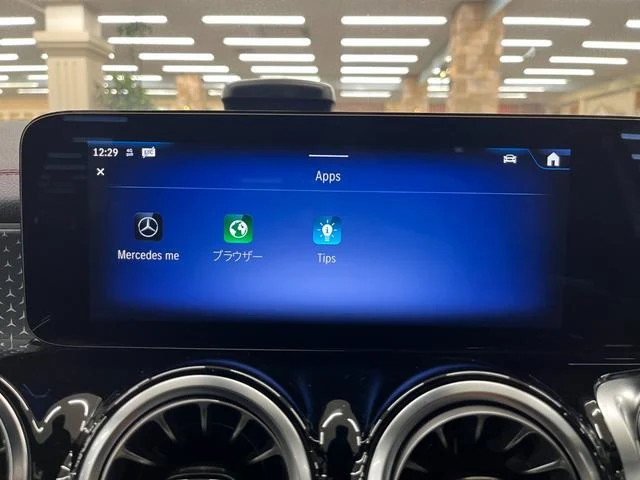 MERCEDES BENZ EQB 24