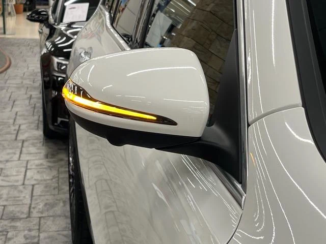 MERCEDES BENZ EQB 50
