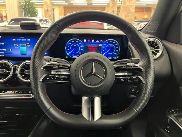MERCEDES BENZ EQB 9