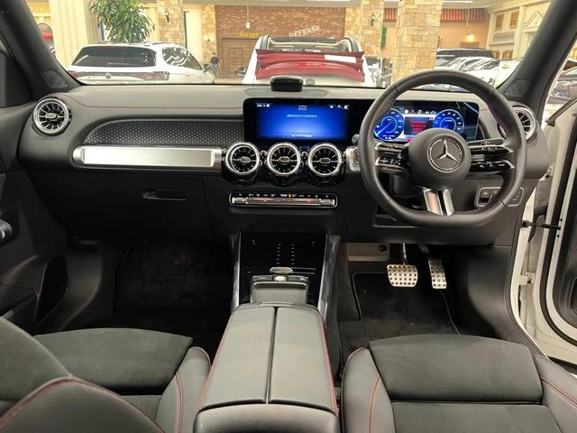 MERCEDES BENZ EQB 2
