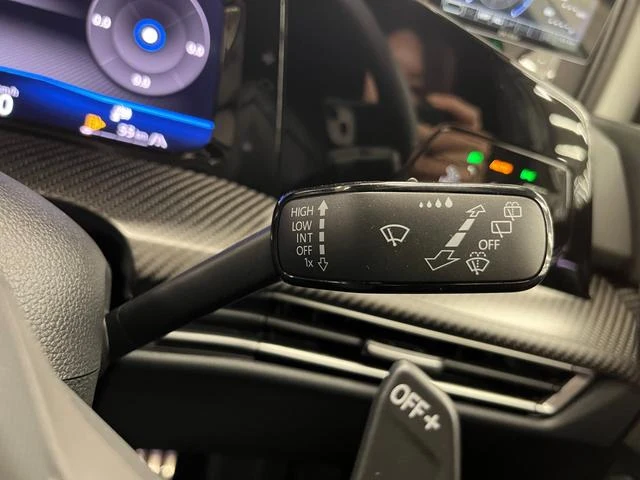 Volkswagen GOLF 13