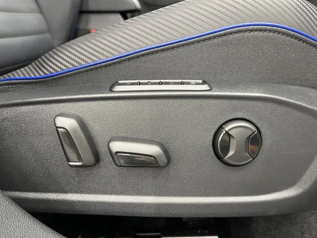 Volkswagen GOLF 27