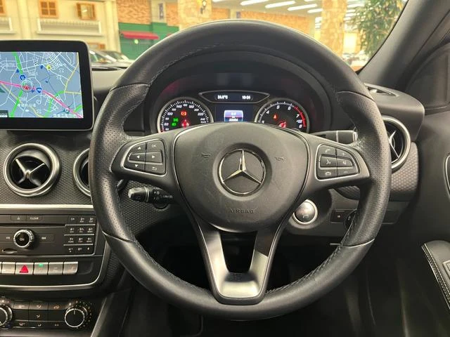 MERCEDES BENZ A-CLASS 6