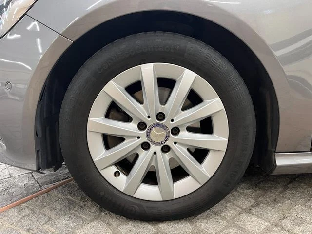 MERCEDES BENZ A-CLASS 33
