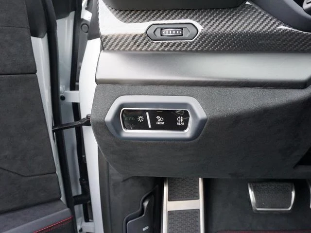 Lamborghini URUS 42