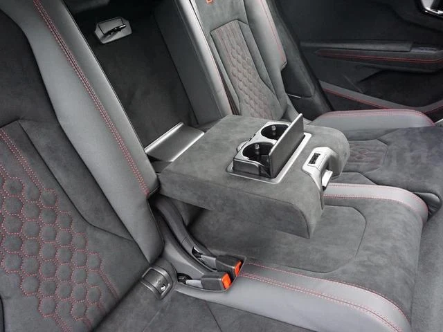 Lamborghini URUS 70