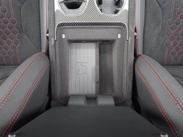 Lamborghini URUS 52