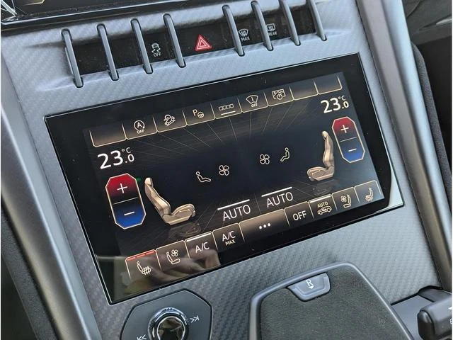 Lamborghini URUS 25