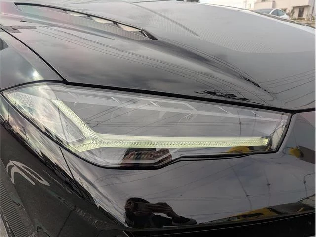 Lamborghini URUS 44