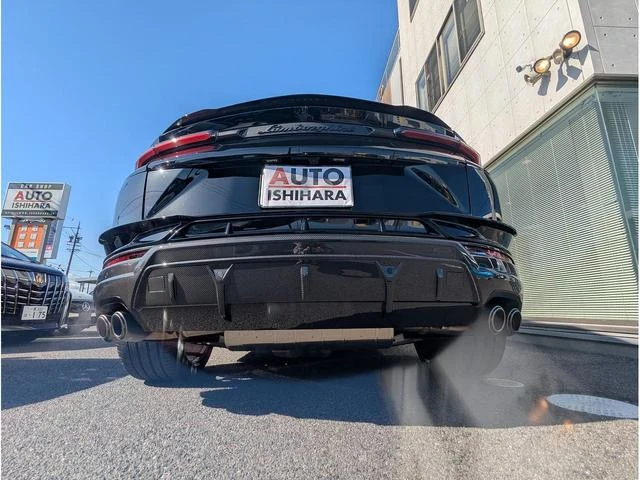 Lamborghini URUS 49