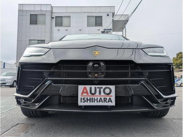 Lamborghini URUS 47
