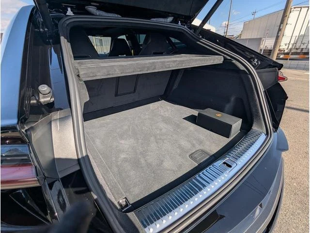 Lamborghini URUS 7
