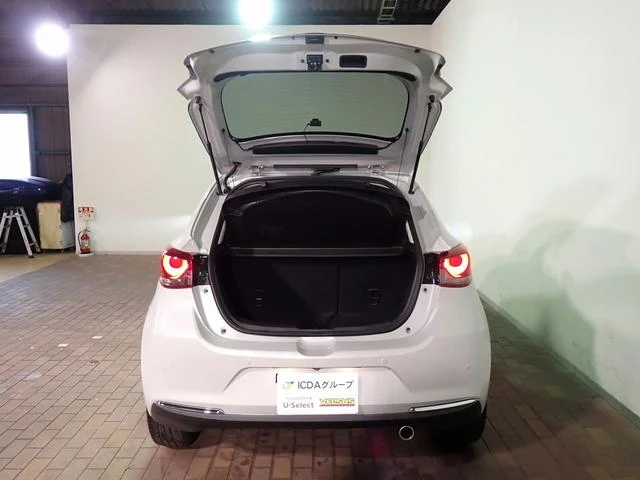 Mazda MAZDA2 28