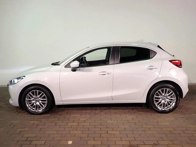 Mazda MAZDA2 32