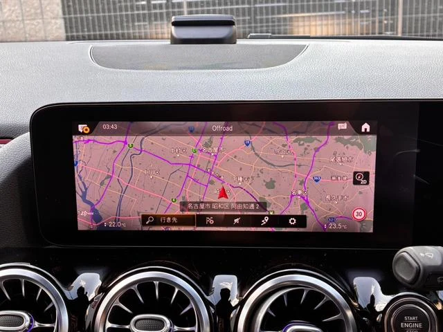 MERCEDES AMG GLA-CLASS 13