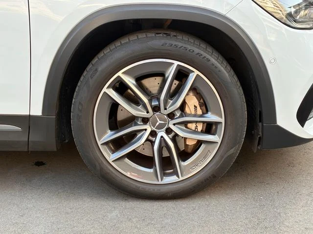 MERCEDES AMG GLA-CLASS 46