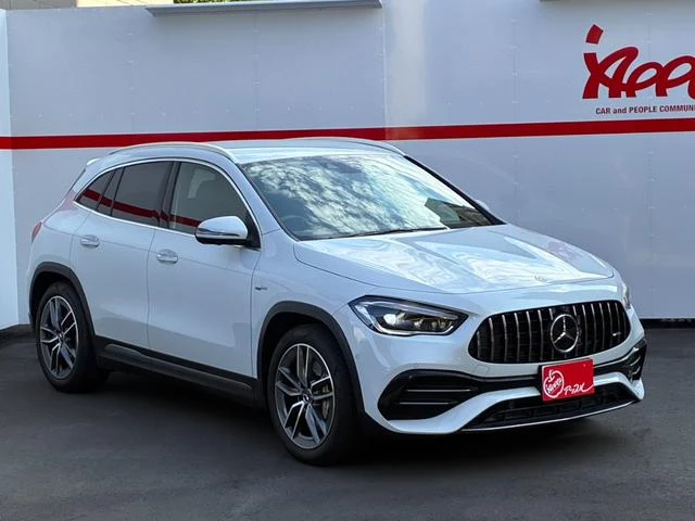 MERCEDES AMG GLA-CLASS 3