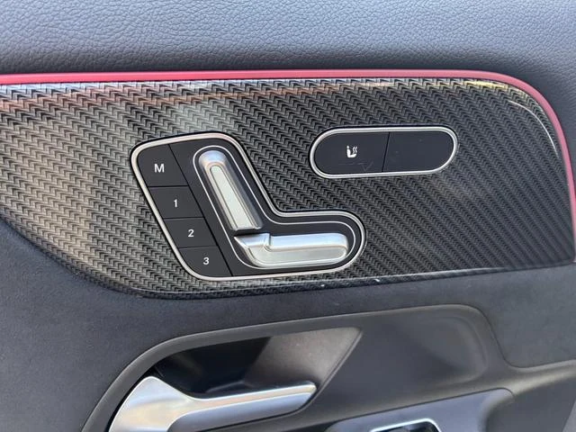 MERCEDES AMG GLA-CLASS 41