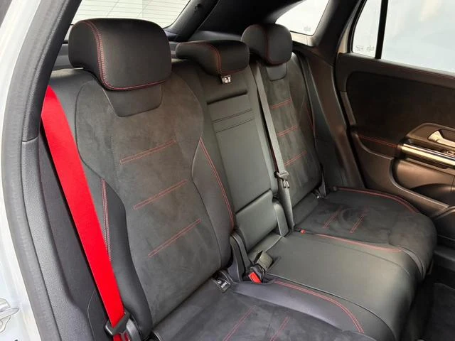 MERCEDES AMG GLA-CLASS 32