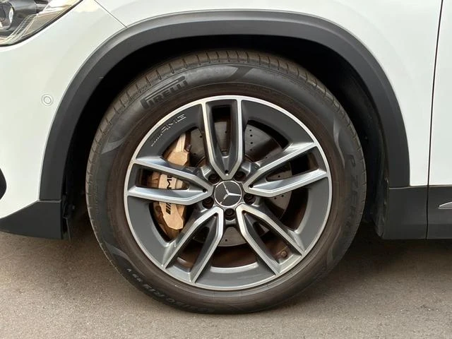 MERCEDES AMG GLA-CLASS 49