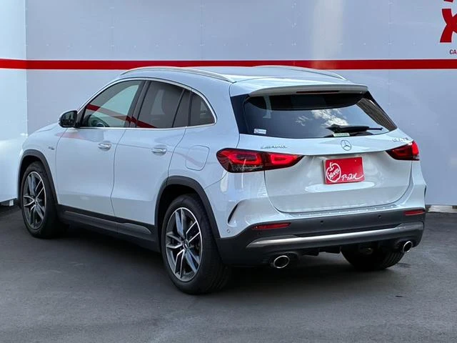 MERCEDES AMG GLA-CLASS 6