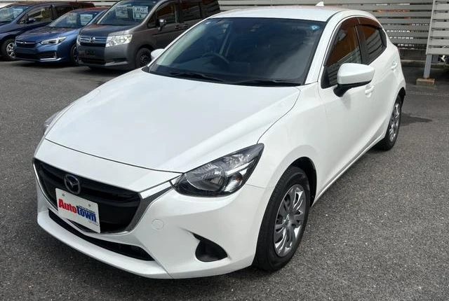 Mazda DEMIO 24