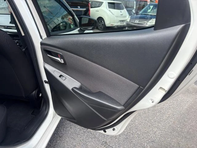 Mazda DEMIO 38