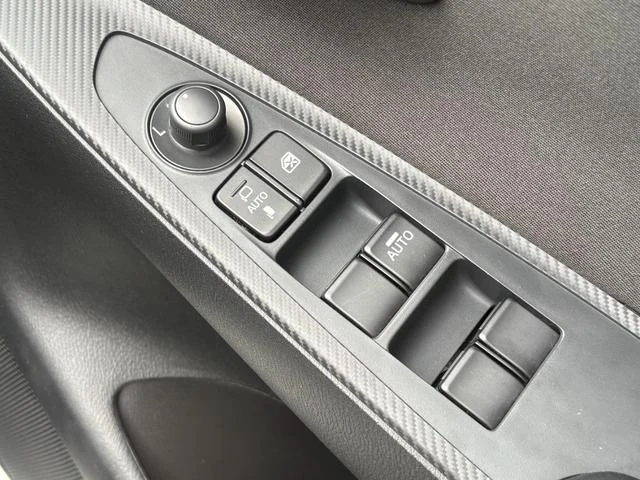 Mazda DEMIO 18