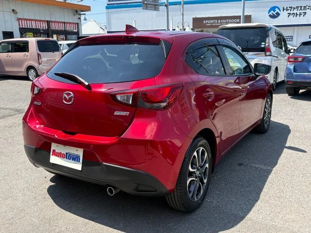 Mazda DEMIO 27