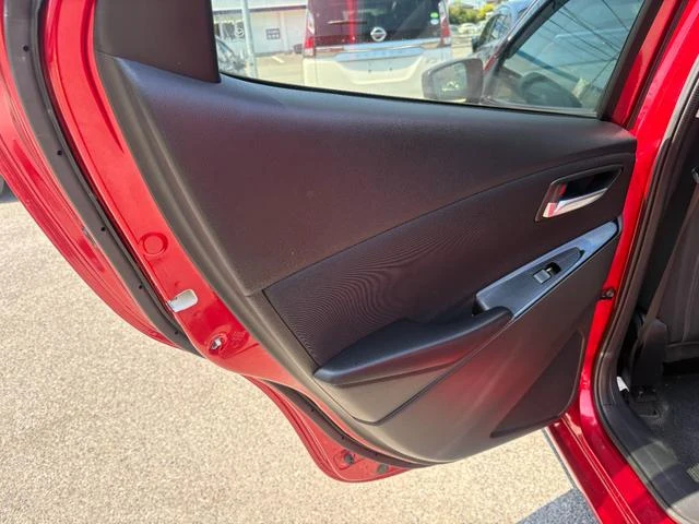 Mazda DEMIO 47