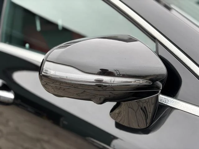 MERCEDES BENZ CLS-CLASS 19