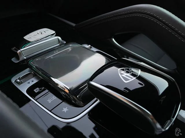 MERCEDES MAYBACH GLS 20