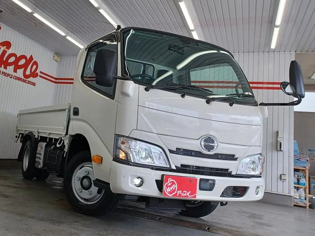 Hino DUTRO 4