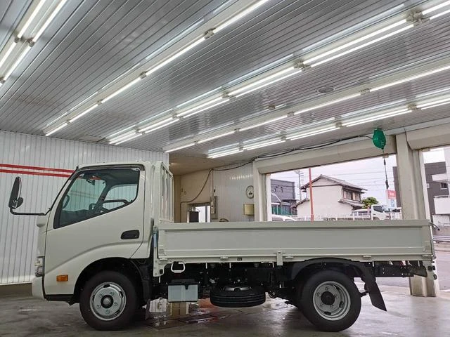 Hino DUTRO 19