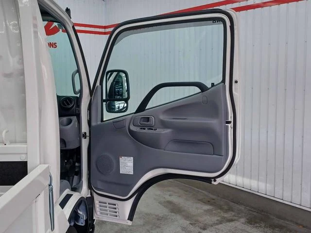 Hino DUTRO 59