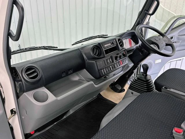 Hino DUTRO 42