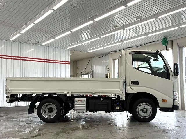 Hino DUTRO 9