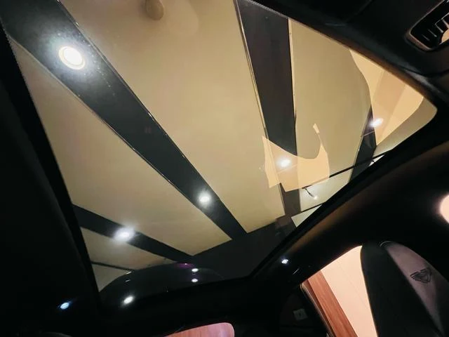 Aston Martin DBX 707 55