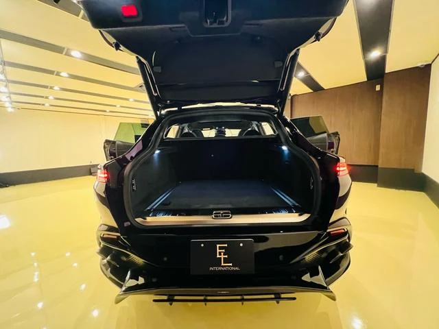 Aston Martin DBX 707 59