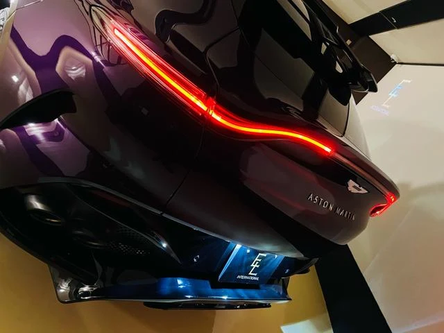 Aston Martin DBX 707 70