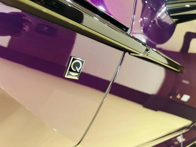 Aston Martin DBX 707 15