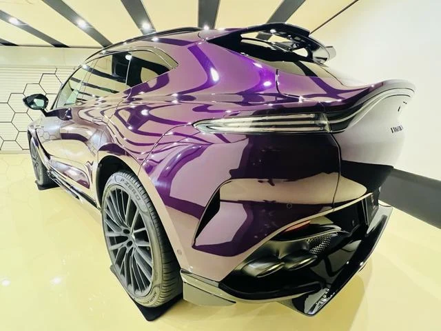 Aston Martin DBX 707 6