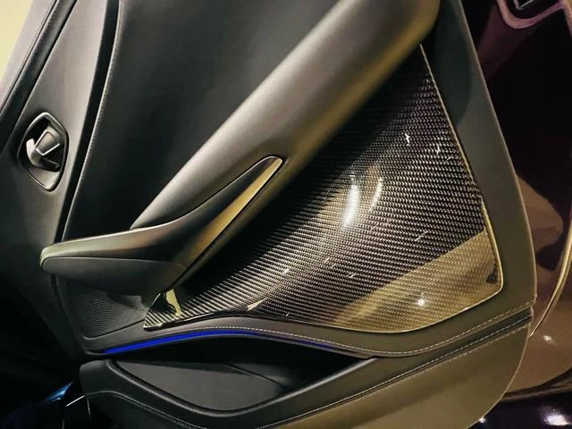 Aston Martin DBX 707 44