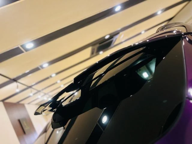 Aston Martin DBX 707 34