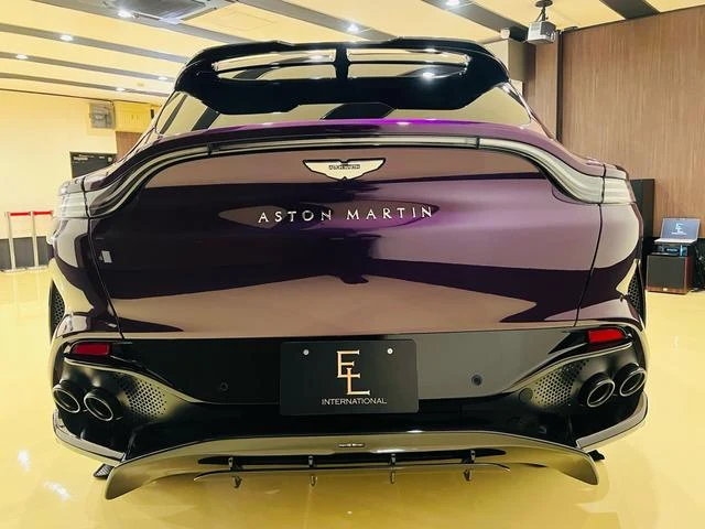 Aston Martin DBX 707 7