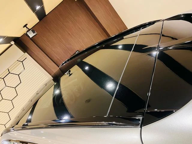 Aston Martin DBX 707 17