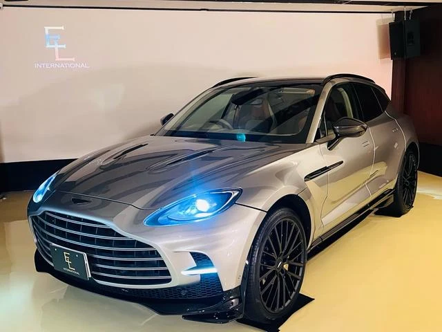 Aston Martin DBX 707 65