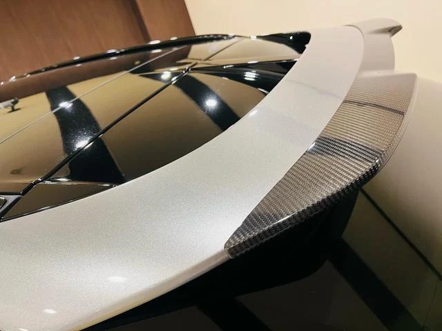 Aston Martin DBX 707 16